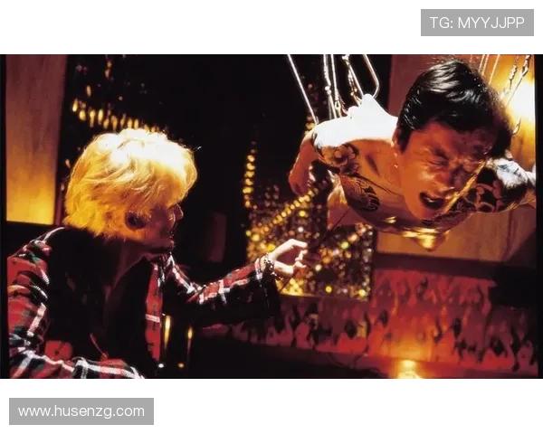 谍影重重:20年经典!3大谜团,3段爱恨纠葛,解密动作美学的巅峰